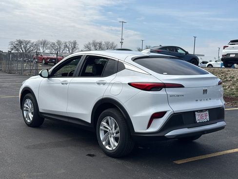 New 2026 Buick Envista Preferred w/ Advanced Safety Package FWD image 7