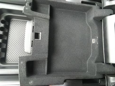 Used 2024 RAM 1500 Laramie image 25