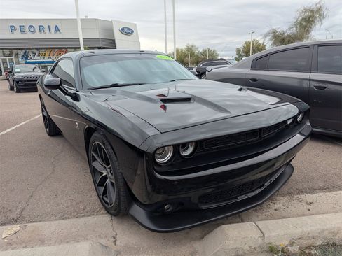 Used 2018 Dodge Challenger R/T Scat Pack w/ Driver Convenience Group image 3