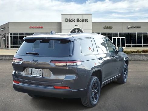 New 2025 Jeep Grand Cherokee L Altitude image 5
