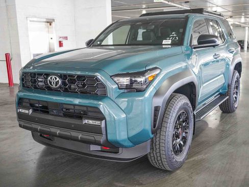 New 2026 Toyota 4Runner TRD Off-Road Premium AWD/4WD image 7