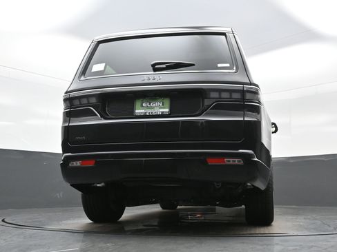 New 2026 Jeep Grand Wagoneer 4WD image 15