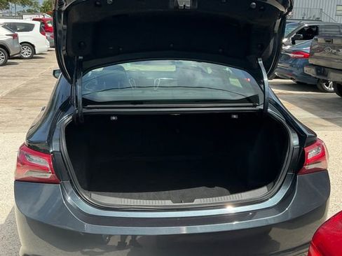 Used 2019 Chevrolet Malibu LT image 14
