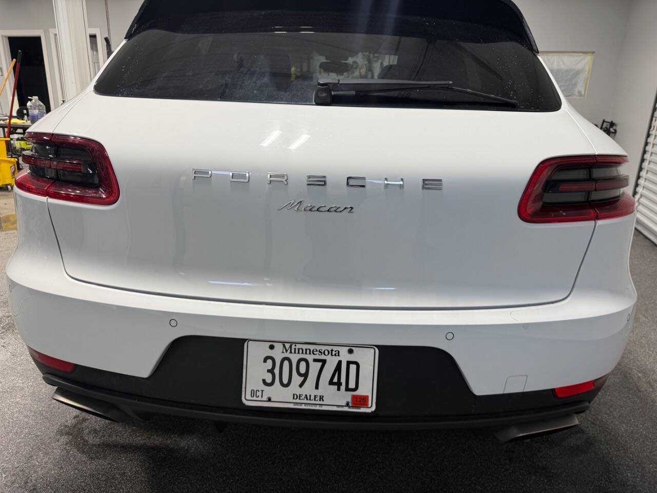 Used 2018 Porsche Macan AWD/4WD image 8