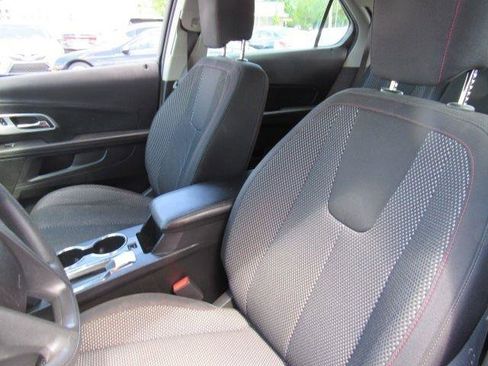 Used 2017 Chevrolet Equinox LS AWD/4WD image 13