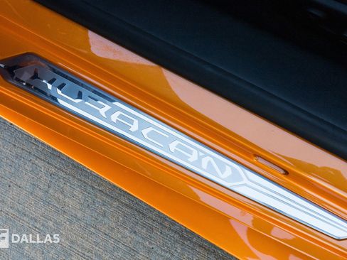 Used 2015 Lamborghini Huracan LP 610-4 image 24