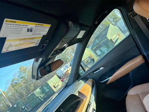 Used 2025 Cadillac XT4 Sport image 19