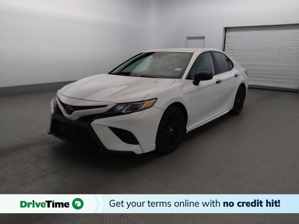 Used 2020 Toyota Camry SE FWD image 1