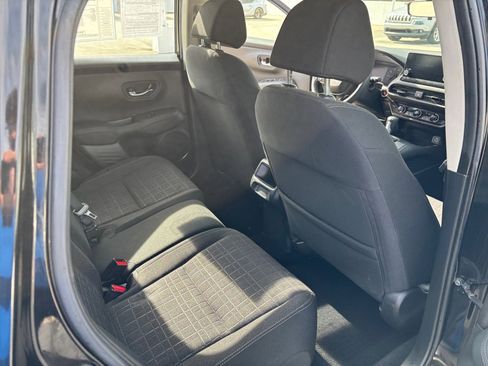 Certified 2024 Honda HR-V LX image 33