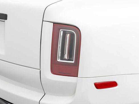 Certified 2020 Rolls-Royce Cullinan AWD/4WD image 67