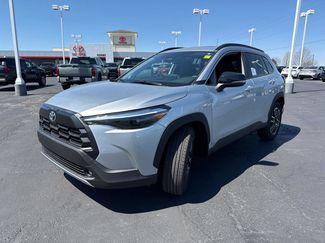 Used 2026 Toyota Corolla Cross XLE w/ Convenience Package video 3