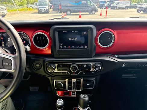 Used 2018 Jeep Wrangler Unlimited Rubicon AWD/4WD image 21