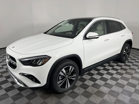 New 2026 Mercedes-Benz GLA 250 4MATIC image 8
