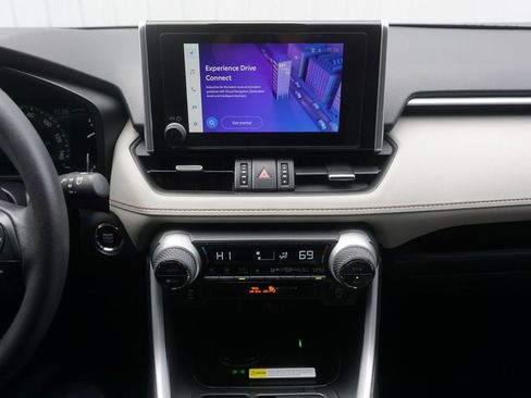 Used 2024 Toyota RAV4 XLE Premium image 11