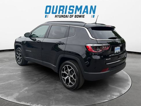Used 2025 Jeep Compass Limited AWD/4WD image 4
