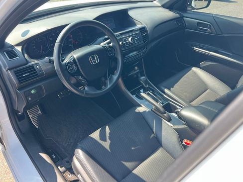 Used 2016 Honda Accord Sport image 15