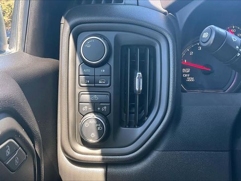 Used 2023 Chevrolet Silverado 1500 Custom AWD/4WD image 34