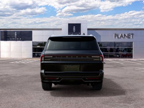 New 2027 Lincoln Navigator Black Label AWD/4WD image 7
