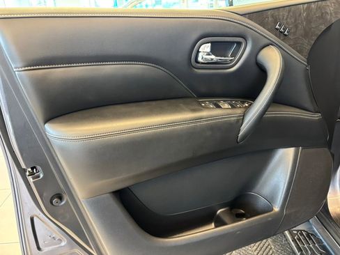 Used 2024 INFINITI QX80 Luxe AWD/4WD image 13