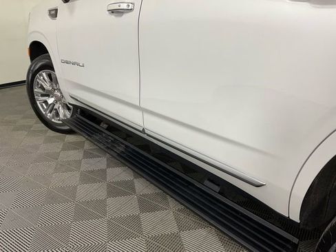Used 2024 GMC Yukon Denali image 43