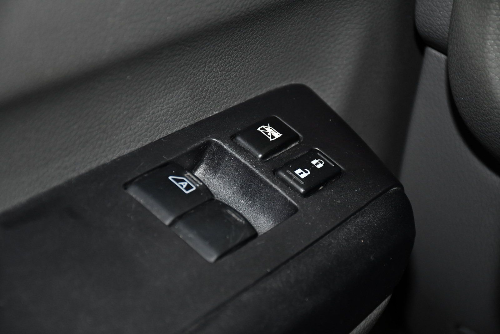 Used 2018 Nissan NV 1500 S RWD image 32
