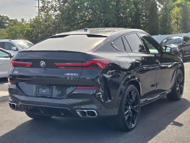 Used 2024 BMW X6 M60i AWD/4WD image 5