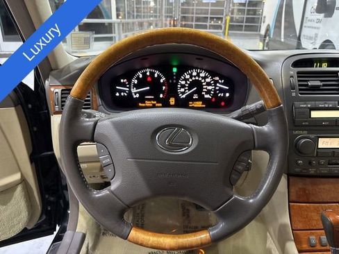 Used 2004 Lexus LS 430 RWD image 17