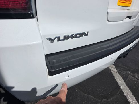 Used 2015 GMC Yukon SLE image 11