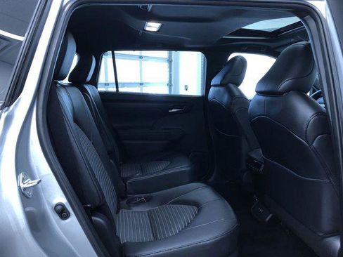 Certified 2025 Toyota Highlander XSE AWD/4WD image 21