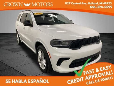 Used 2025 Dodge Durango GT AWD/4WD image 1