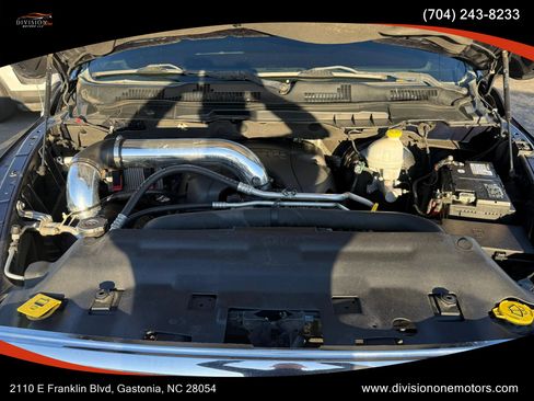 Used 2013 RAM 1500 Laramie image 9