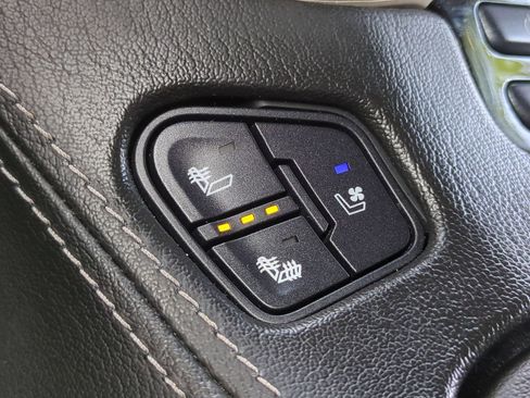 Used 2018 GMC Yukon Denali w/ Open Road Package image 23