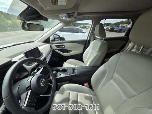 Used 2021 Nissan Rogue SV w/ Premium Package FWD image 9