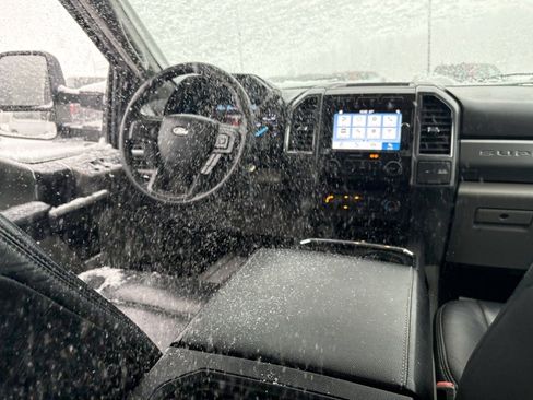 Used 2019 Ford F250 XLT w/ XLT Value Package image 26