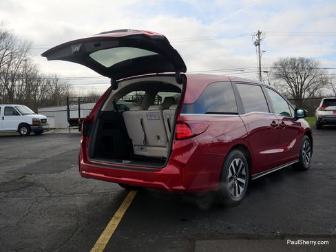 Used 2025 Honda Odyssey EX-L image 19