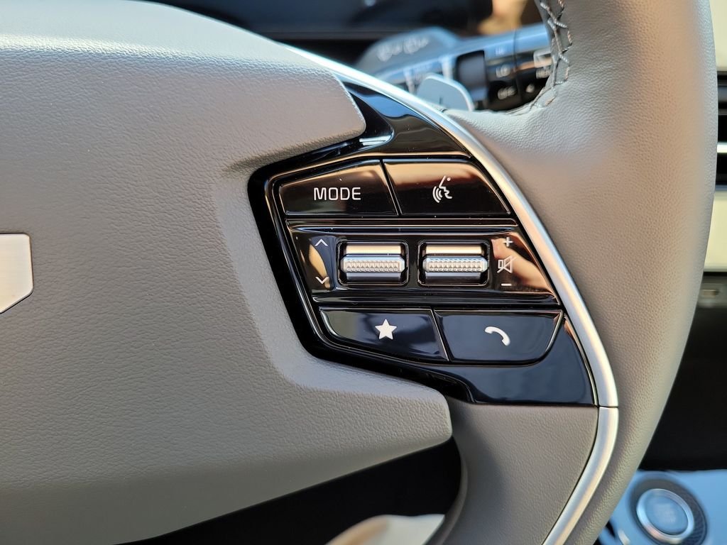 New 2026 Kia Niro EX FWD image 23