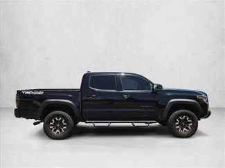 Used 2020 Toyota Tacoma TRD Off-Road w/ Technology Package AWD/4WD video 4