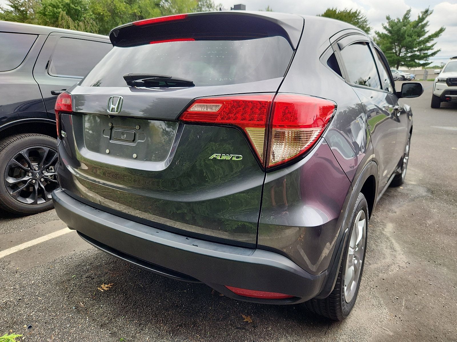 Used 2017 Honda HR-V LX image 8