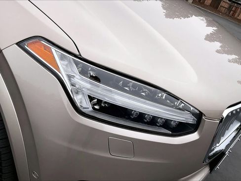 Used 2023 Volvo XC90 B6 Ultimate image 32