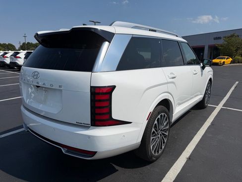 Used 2026 Hyundai Palisade Calligraphy FWD image 7