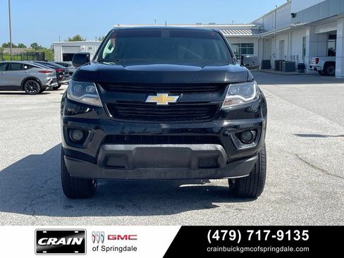 Used 2020 Chevrolet Colorado W/T w/ Custom Special Edition RWD image 2