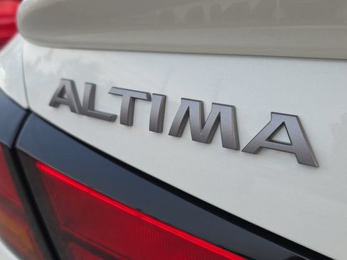 New 2026 Nissan Altima 2.5 SR w/ SR Premium Package FWD image 10