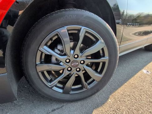 Used 2023 Chevrolet Equinox RS w/ RS Leather Package image 7