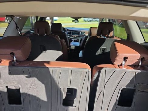 Used 2018 Buick Enclave Avenir w/ Avenir Technology Package image 17