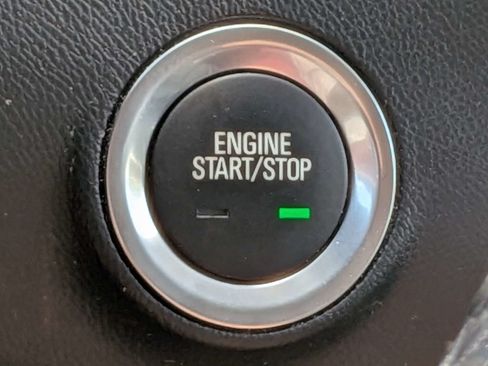 Used 2024 GMC Terrain SLT FWD image 36
