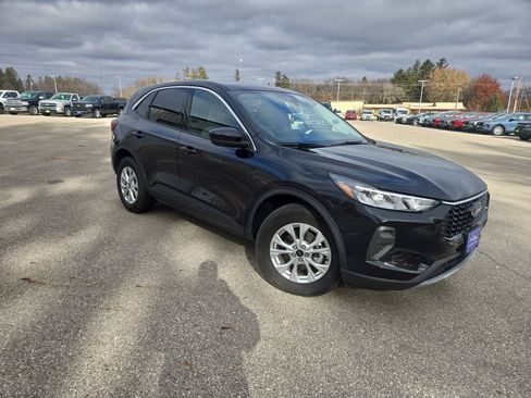 Certified 2023 Ford Escape Active w/ Tech Pack #2 image 7