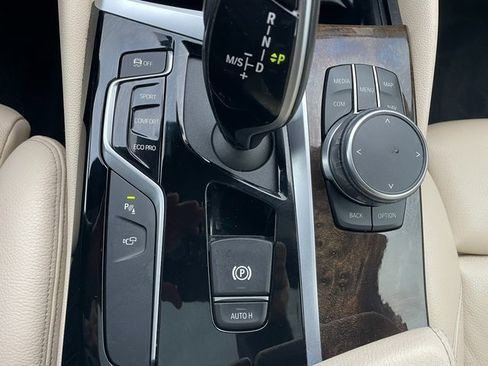 Used 2019 BMW 540i xDrive w/ Convenience Package image 25