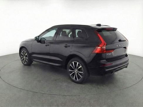Used 2023 Volvo XC60 B5 Plus w/ Climate Package image 33