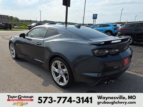 Used 2020 Chevrolet Camaro SS RWD image 6