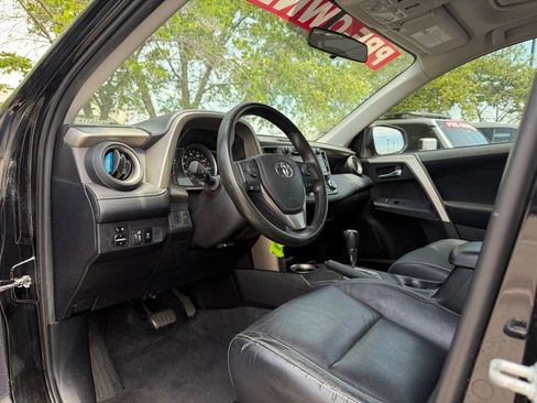 Used 2015 Toyota RAV4 XLE FWD image 9